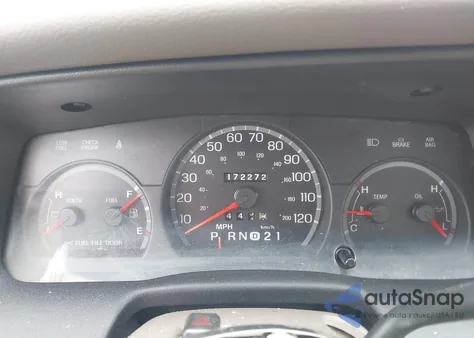 2002 Ford Crown Victoria Standard из США, поврежденный, VIN 2FAFP73W32X147650